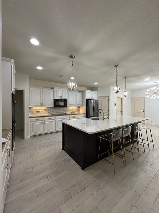 Building Photo - Beautiful Home in Northwest Midland-Los Patios Subdivision