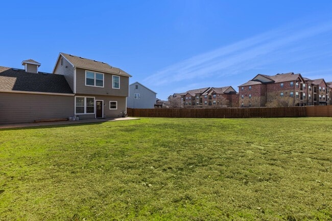 Building Photo - 918 Greene Way