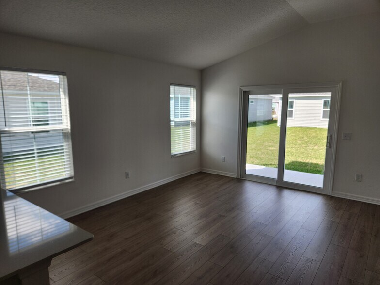 Building Photo - 2330 Hobkirk Loop