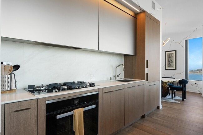 Building Photo - 280 Spear St