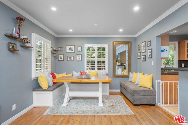 Building Photo - 5146 Topanga Canyon Blvd
