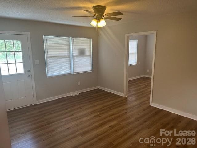 Building Photo - 605 E Horah St