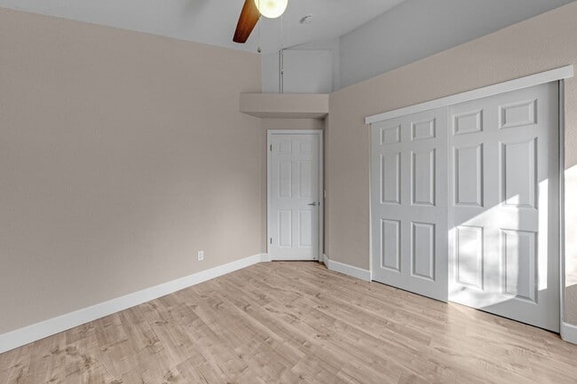 Building Photo - 3 Bedroom Folsom Home with Updated Kitchen, Pool and 3-Car Garage!