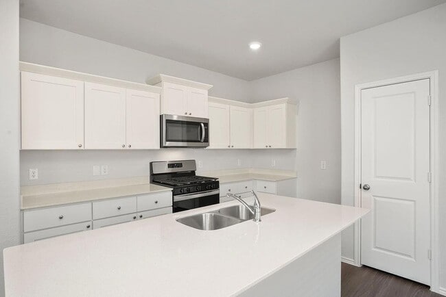 Building Photo - 3213 Yellow Rose Dr