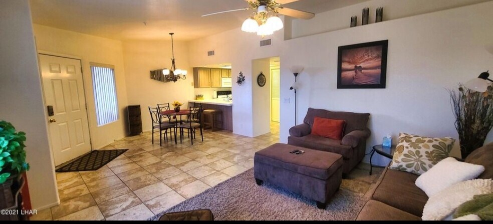 Dining room - 2095 Mesquite Ave