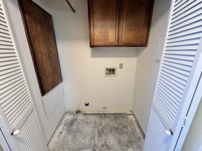 Building Photo - Cozy upstairs Condo in Auburn