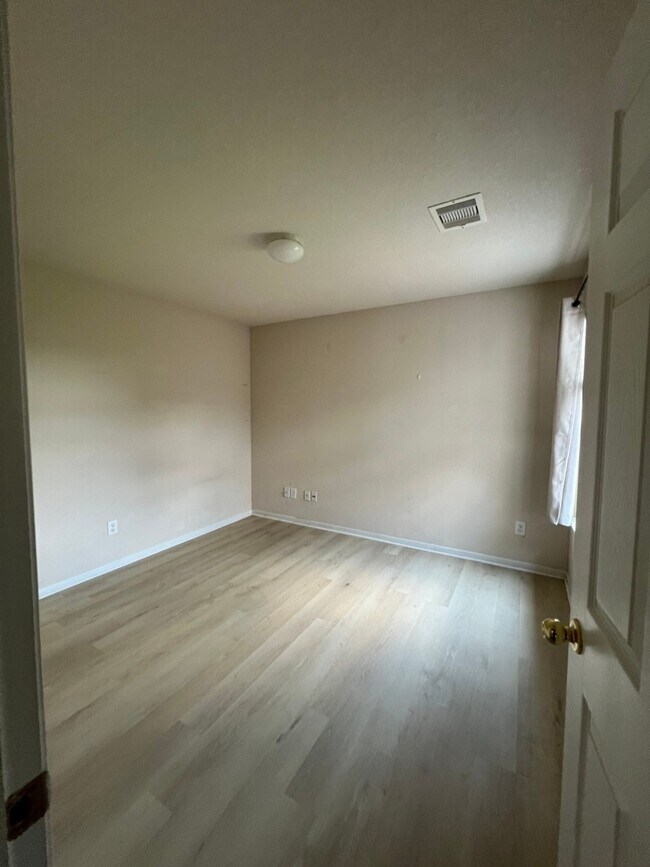 Building Photo - 14319 W Oblong Cir