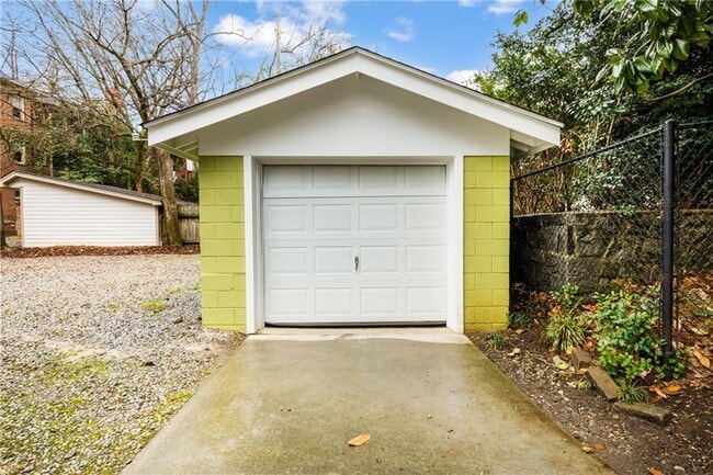 Building Photo - 71 17th St NE