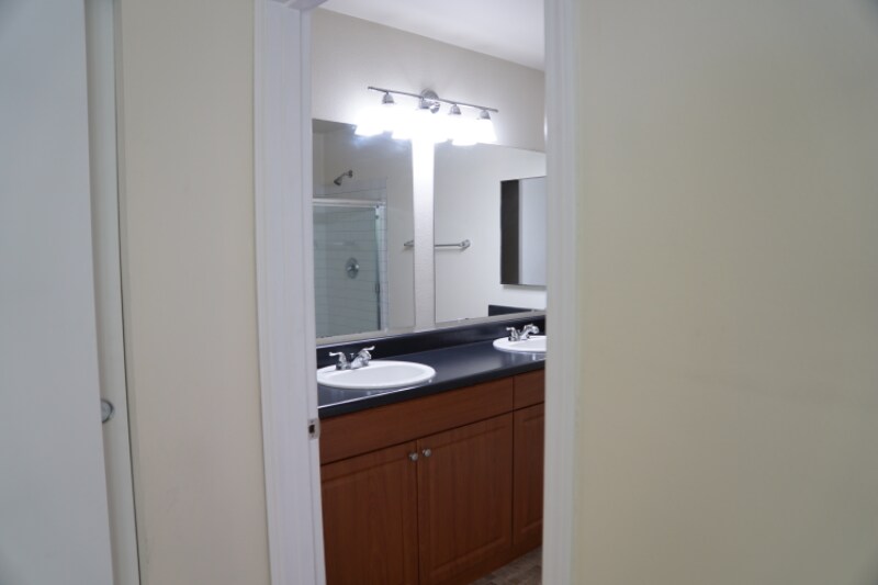 Building Photo - 15300 112th Ave NE