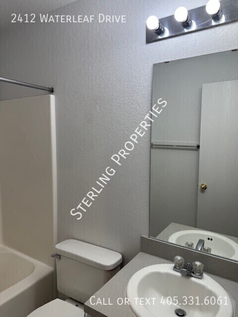 Building Photo - 2412 Waterleaf Dr