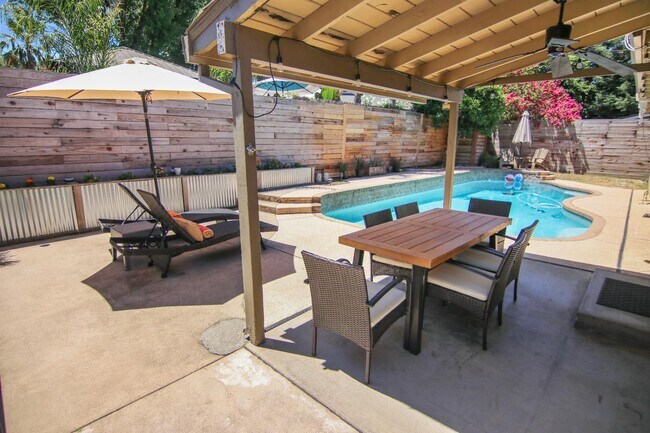 Building Photo - 6946 Pampas Way