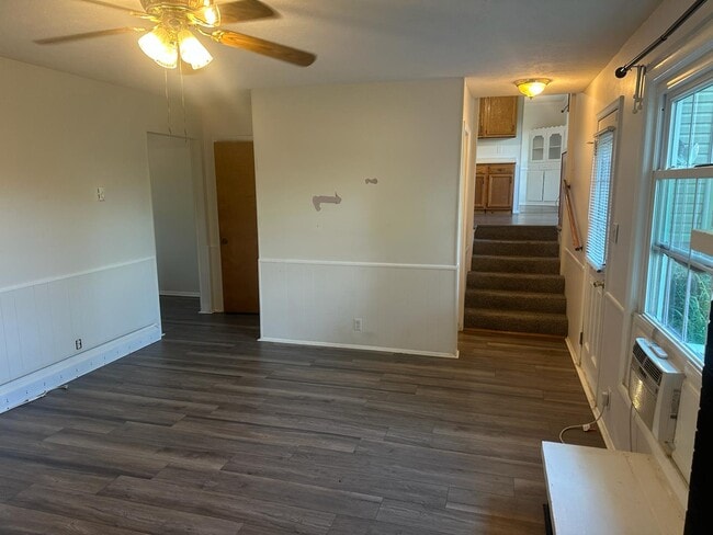 Building Photo - 4305 E Maple Manor Pkwy