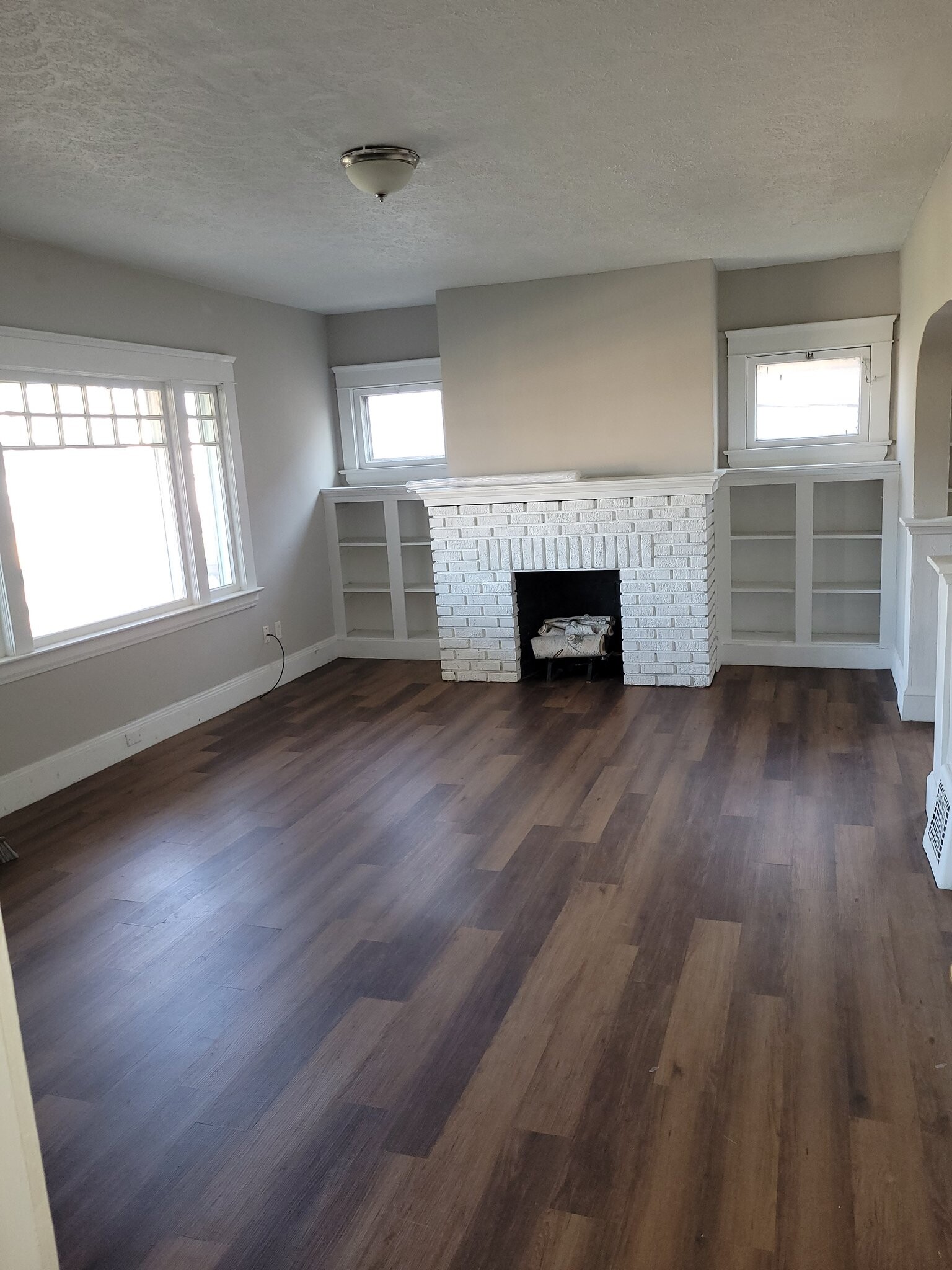 Building Photo - 506 E 140th St