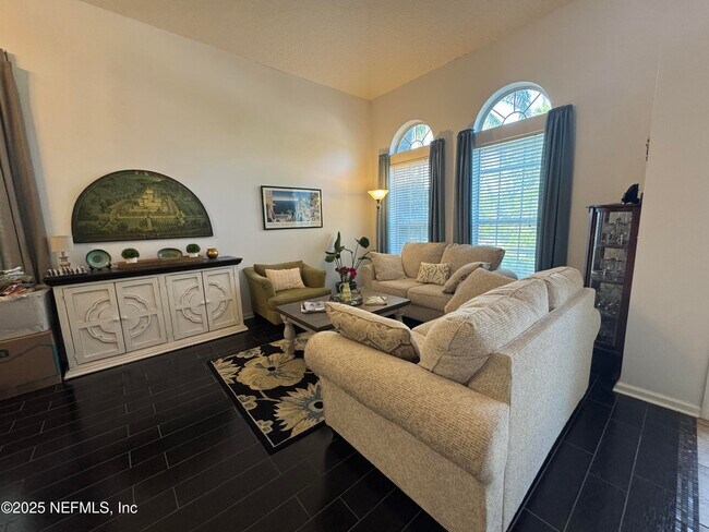 Building Photo - 12402 Mt Pleasant Woods Dr