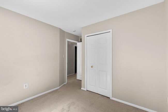 Building Photo - 7745 Chatfield Ln