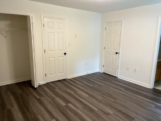 Building Photo - 10116 St George Cir