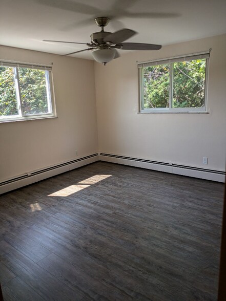 Building Photo - 3553 W Galbraith Rd