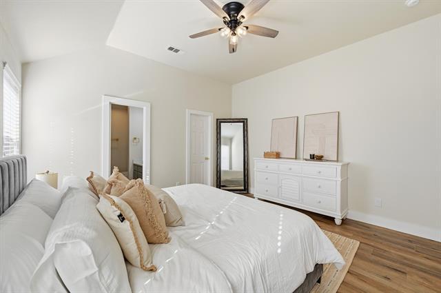 Building Photo - 3321 Versante Dr