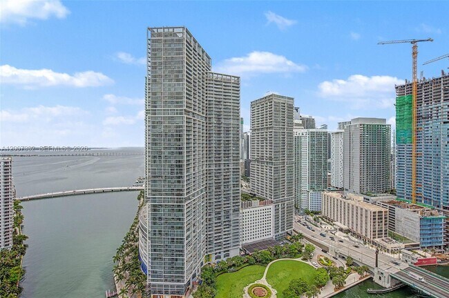 Building Photo - 300 Biscayne Blvd Way