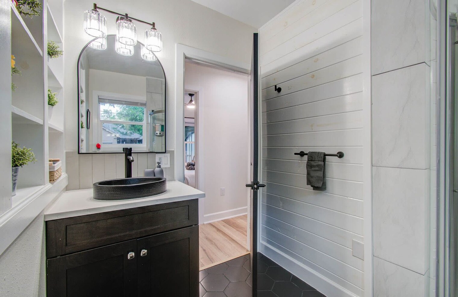 Building Photo - 5312 Jefferson St