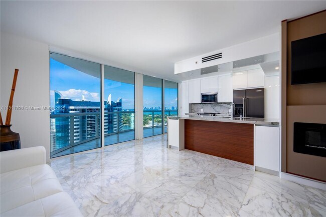 Building Photo - 6365 Collins Ave