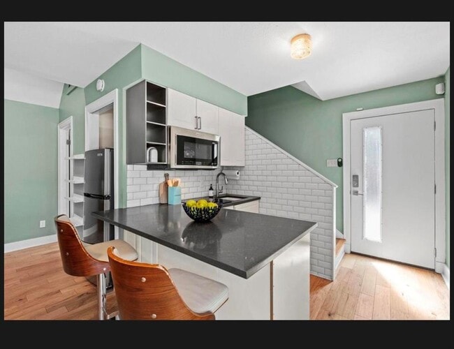 Building Photo - 2507 S 6th St