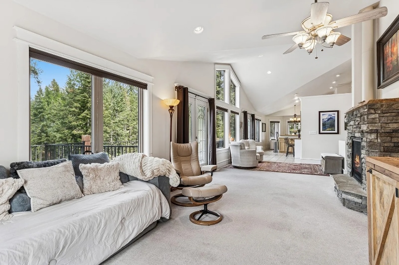 Building Photo - 356 S Many Lakes Dr