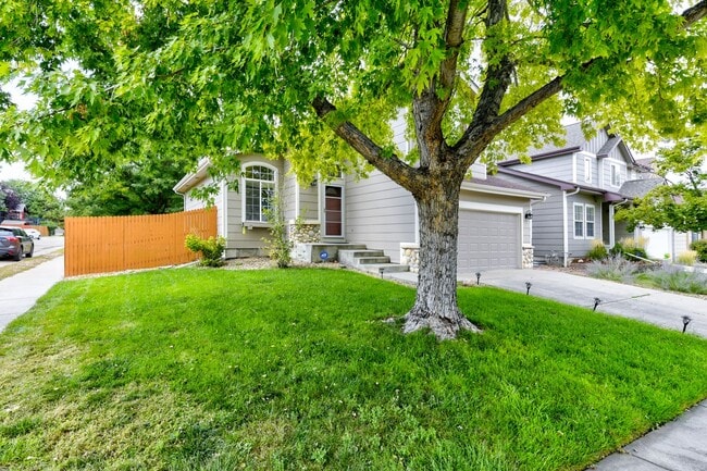 Building Photo - Beautifully Updated 3-Bed Home in Arapahoe...