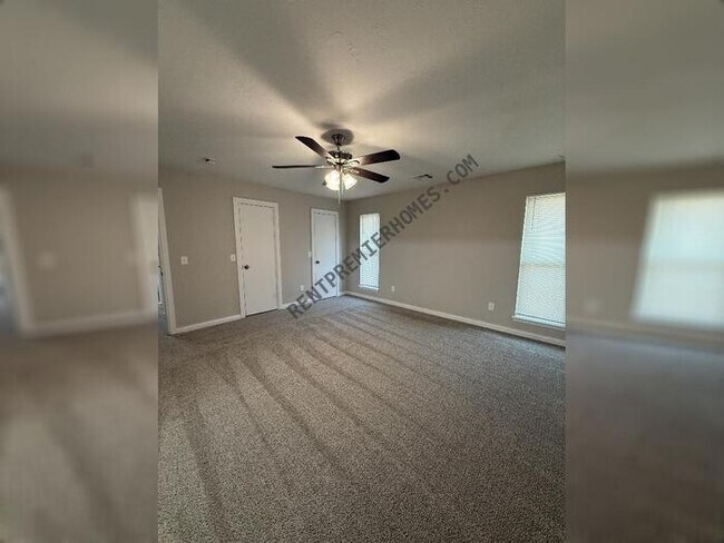 Building Photo - 8228 NW 90th Terrace