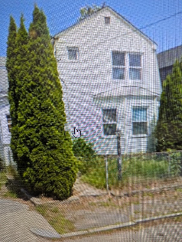 Building Photo - 17 Hempstead St