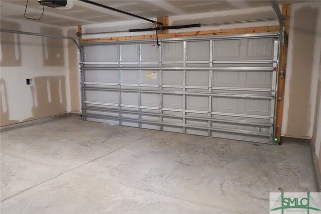 Building Photo - 418 Coconut Dr