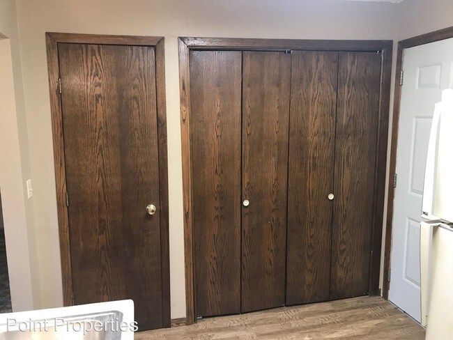 Building Photo - 2 br, 1 bath Apartment - 811 Lulu 813 Lulu