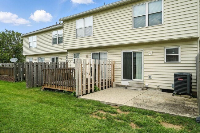 Building Photo - 932 Philadelphia Dr