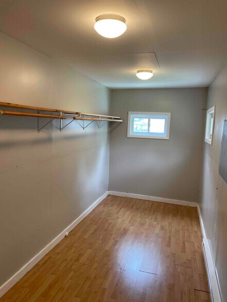 Building Photo - 69 Gage St