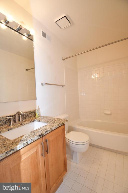 Building Photo - 6216 Roudsby Ln