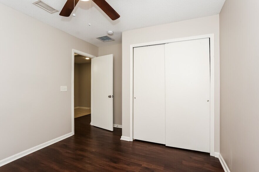 Building Photo - 3877 Marsh Bluff Dr