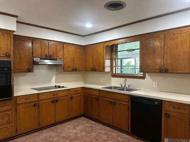 Building Photo - 11735 Archery Dr