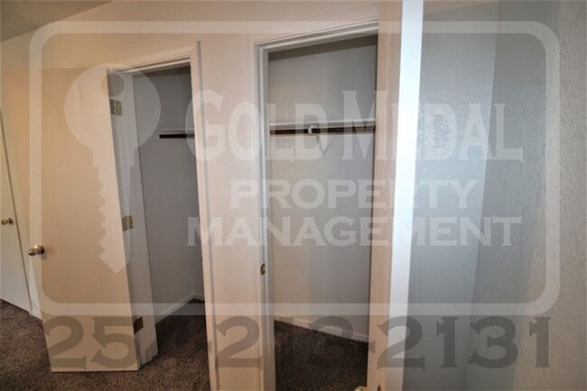 Building Photo - 1710 Aztec Trce