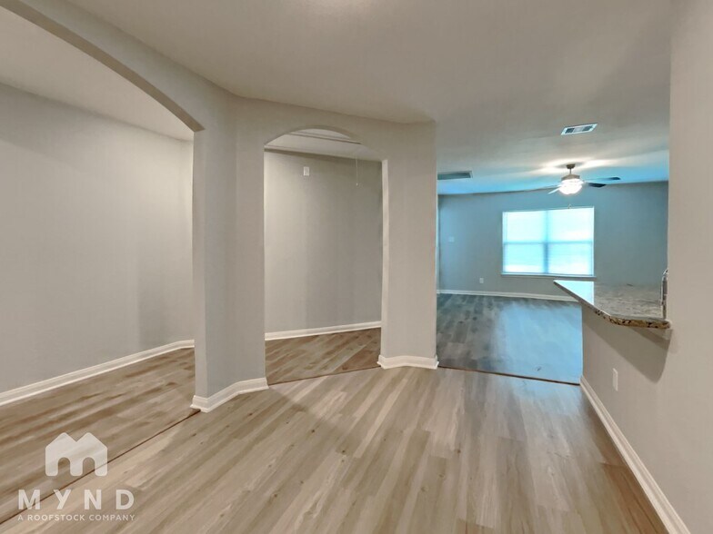 Building Photo - 8422 Rayburn Rd