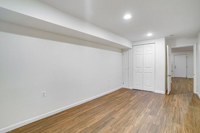 Building Photo - 1108 Lamont St NW