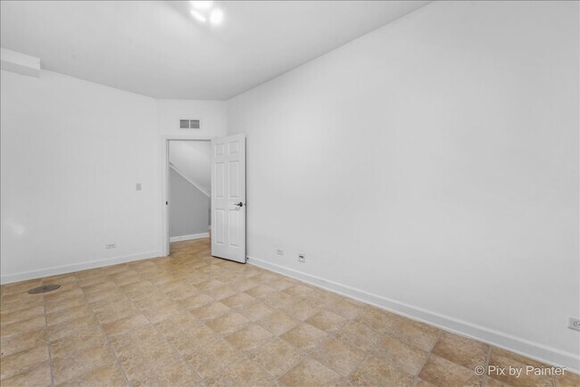 Building Photo - 1128 Bartholdi Ct