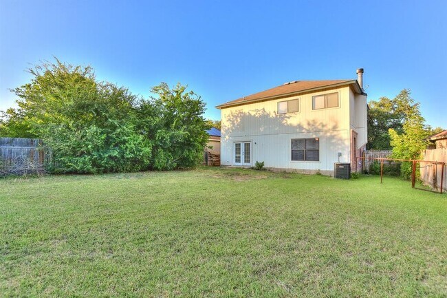 Building Photo - 2411 Glen Field Dr
