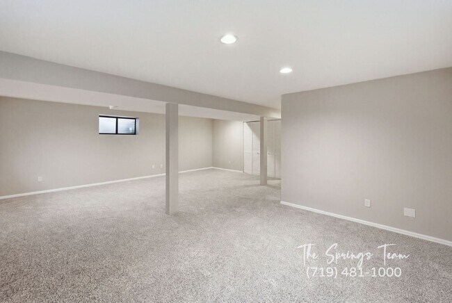Building Photo - 3625 E Wade Ln