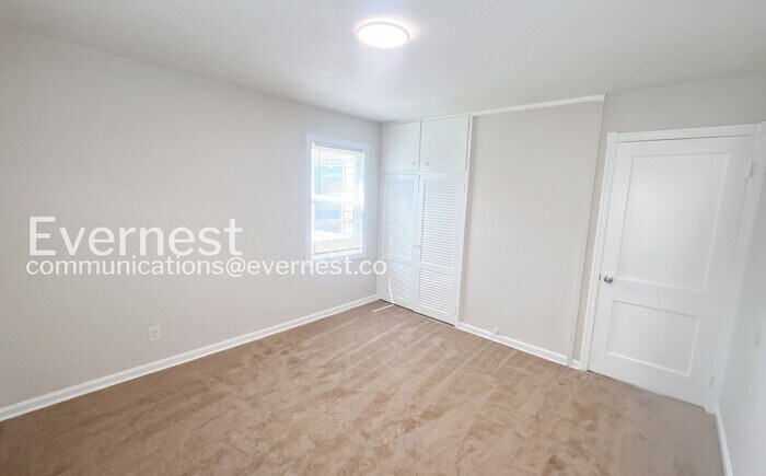 Building Photo - 1254 Elmwood Rd