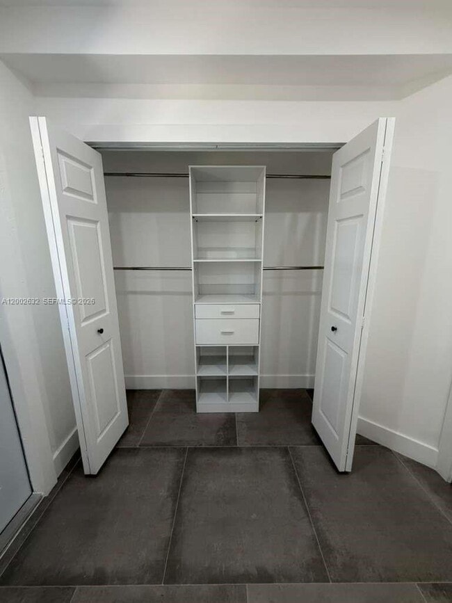 Building Photo - 14240 S Biscayne River Dr