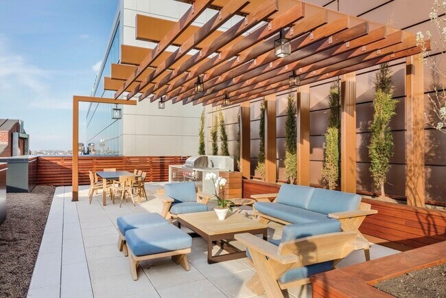 Building Photo - 100 Lovejoy Wharf