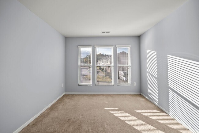 Building Photo - 8341 Hollister Hills Dr