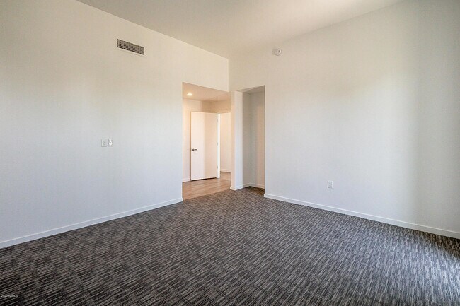 Building Photo - 1130 N 2nd St