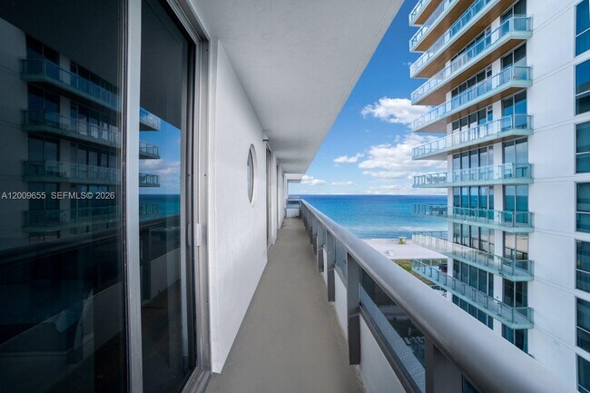 Building Photo - 5801 Collins Ave