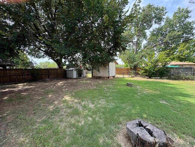 Building Photo - 5008 Rock Point St